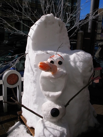 小川町雪だるまフェア、オラフの雪だるま
